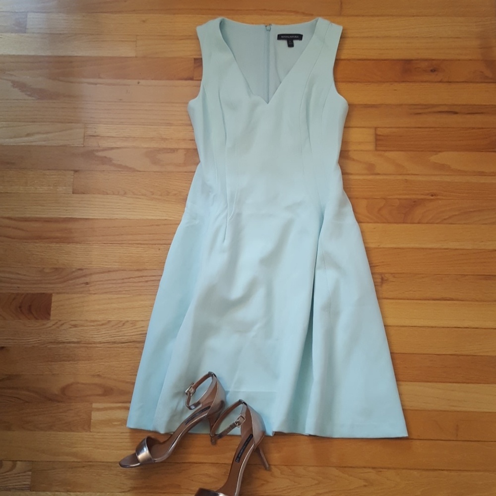BANANA REPUBLIC Dress